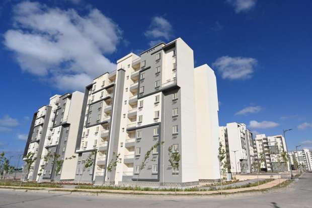 الإسكان تطرح 1160 وحدة سكنية جديدة في العبور وأسيوط الجديدة